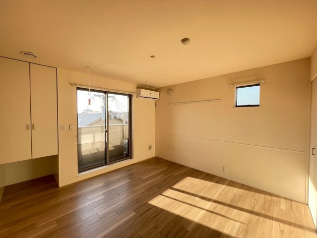 KOWAKAE MID-SQUAREの居間・リビング