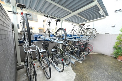 【その他共用部分】 | 三軒茶屋リリエンハイム | 駐輪場