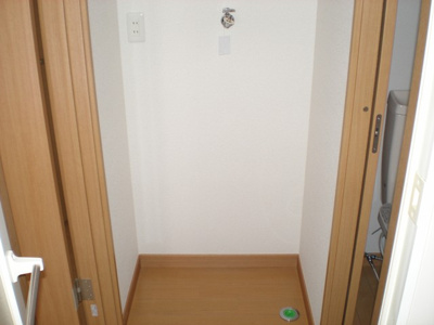 【設備】 | 藤村アパート | 洗濯機置き場