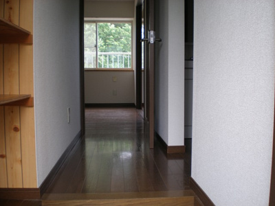 【玄関】 | コーポ秋桜 | 玄関より撮影
