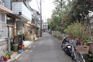 【前面道路含む現地写真】