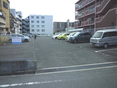 【駐車場】 | コンプリチェKATAYAMA