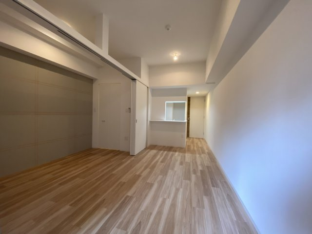 セレニテ堺筋本町プリエの居間・リビング