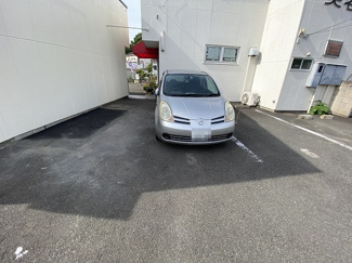 【駐車場】 | いつでも目の届く敷地内に駐車場があります♪