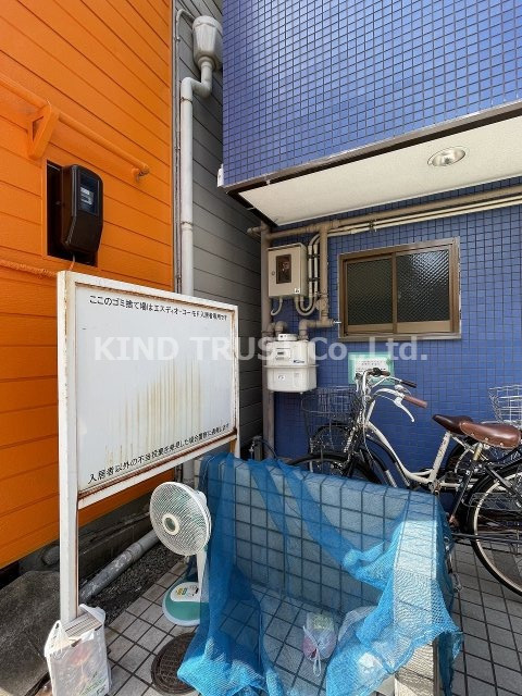 エストゥーディオ・コーモドのその他共用部分|敷地内ゴミ置き場です