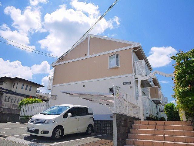 グランシャリオ左京の外観