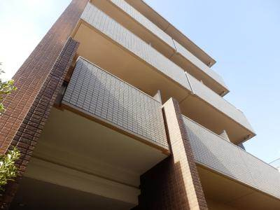 サンプランタンの外観