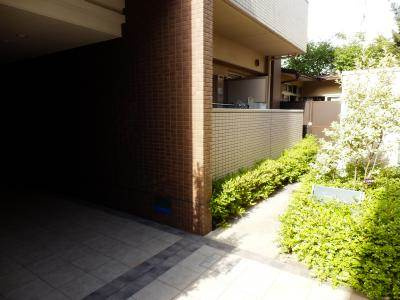 サンプランタンの外観