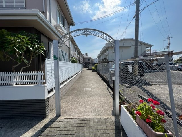 ステージパティオのエントランス