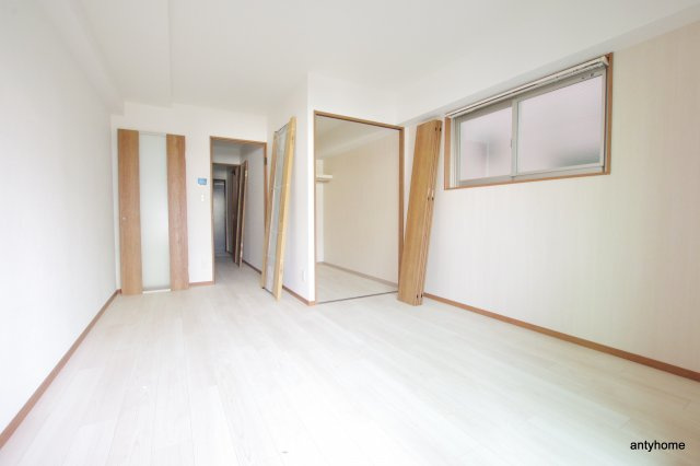 Kaunis都島 仲介手数料無料の居間・リビング