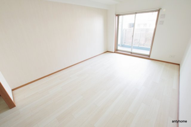 Kaunis都島 仲介手数料無料の居間・リビング