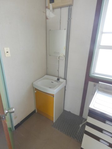 コサイグリーンビルAの独立洗面台|同型タイプ