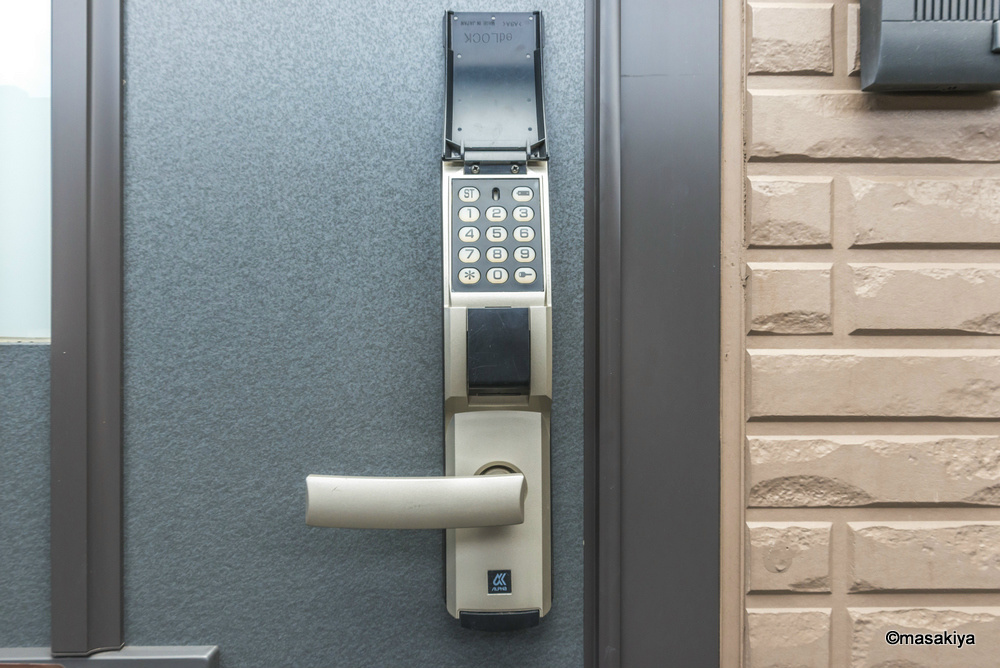 マウンテンハウスの玄関|玄関テンキー