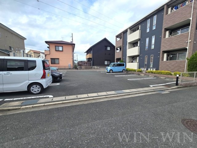 アンソレイユ北原　Ⅱの駐車場