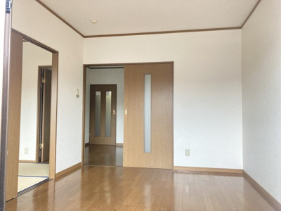 【居間・リビング】 | ユーミー乃万Ⅱ・