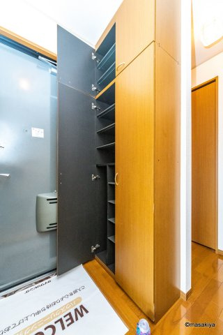 グランコスモ竹内の玄関|下駄箱