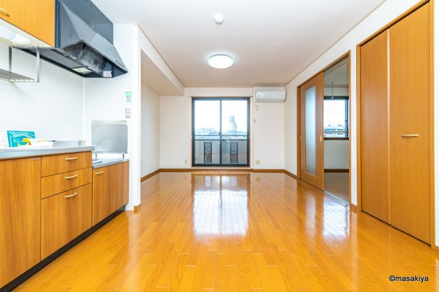 グランコスモ竹内の居間・リビング