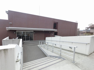 【エントランス】 | クオス横浜根岸森林公園 | エントランス部分です。