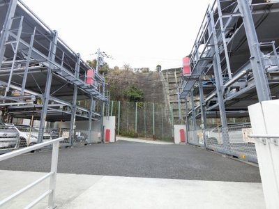 【駐車場】 | クオス横浜根岸森林公園 | 機械式駐車場です。