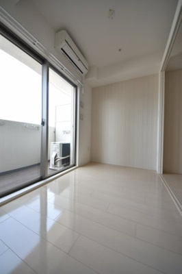 【洋室】 | セレニテ神戸元町