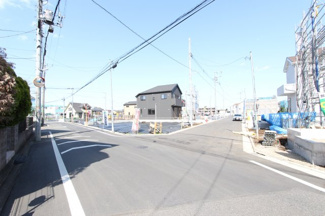 【前面道路含む現地写真】