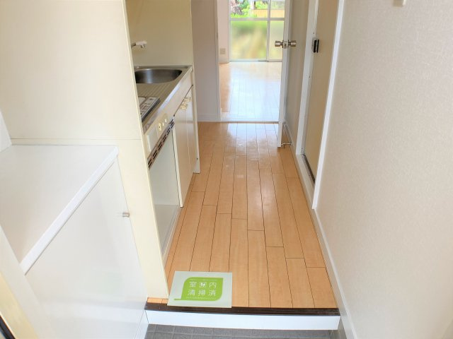 サンライフ青山の玄関