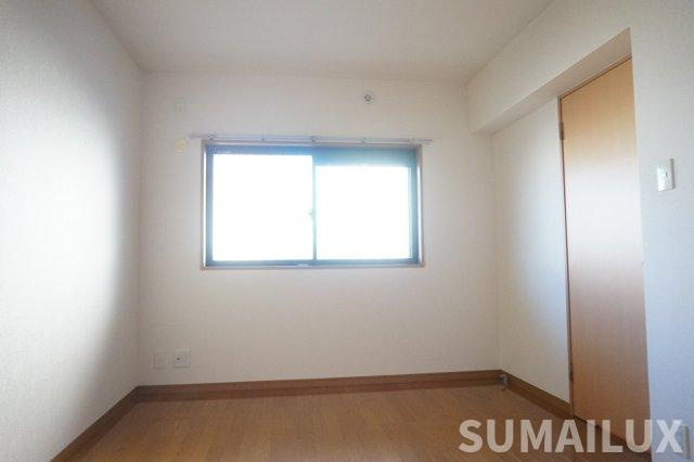 熊本市東区尾ノ上２丁目の賃貸マンションの洋室