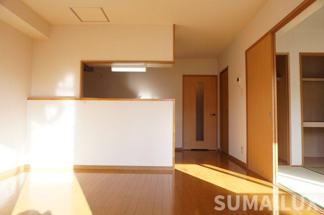 熊本市東区尾ノ上２丁目の賃貸マンションの居間・リビング