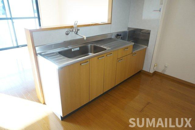 熊本市東区尾ノ上２丁目の賃貸マンションのキッチン