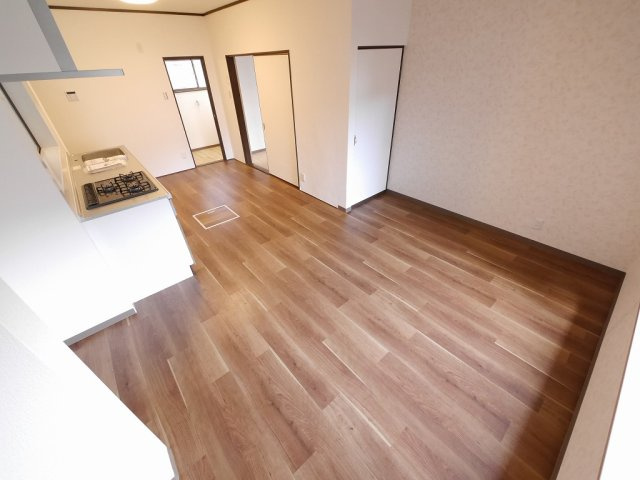 花山台戸建の居間・リビング