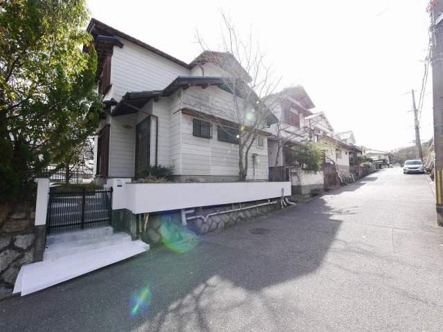 花山台戸建の外観