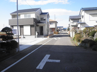 【前面道路含む現地写真】 | 前面道路含む現地写真です