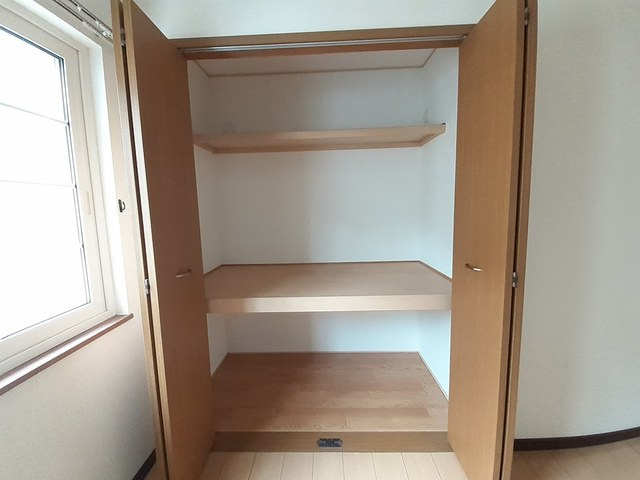クレストメゾンⅦの収納|収納