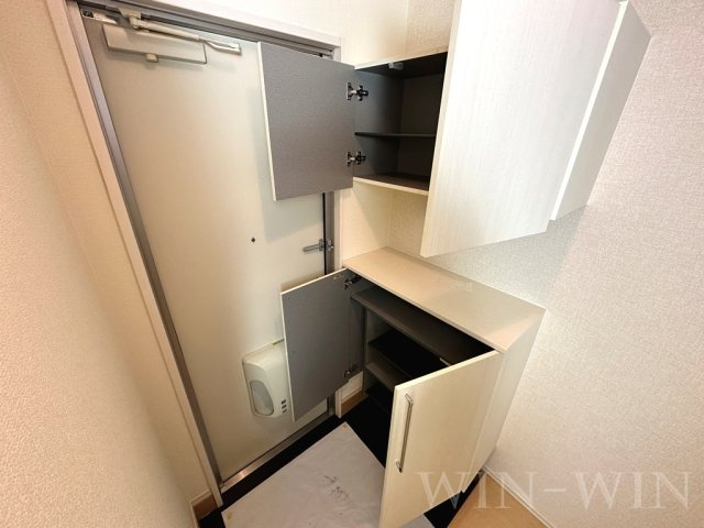 ソシエ B棟の玄関