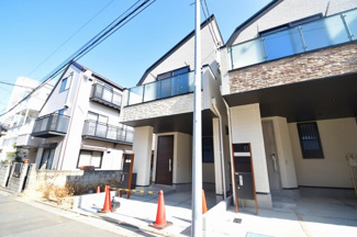 【外観】 | 現地見学や資料請求などお気軽にお問合わせ下さい
周辺環境とあわせて現地ご案内致します。