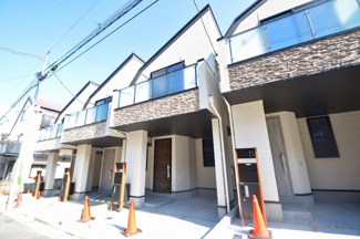 【外観】 | オシャレで落ち着いた色合いが魅力的な新築物件です！