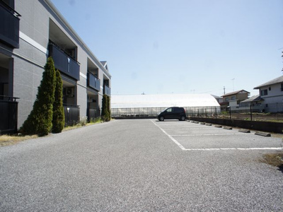 【駐車場】 | ブランドリーK | 駐車場2台可能です♪