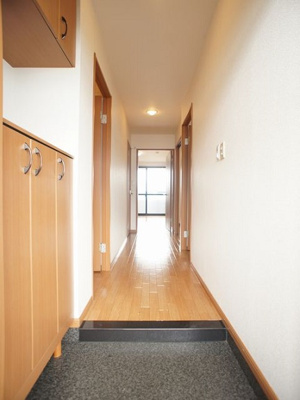 【玄関】 | ブランドリーK | たくさん収納できるシューズボックスが付いています♪