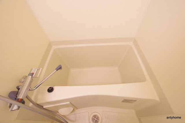 プレサンス塚本グランゲート　仲介手数料無料の浴室