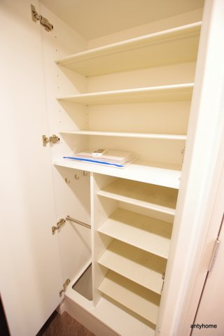 プレサンス塚本グランゲート　仲介手数料無料の収納