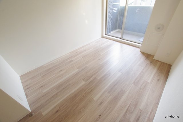 プレサンス塚本グランゲート　仲介手数料無料の居間・リビング