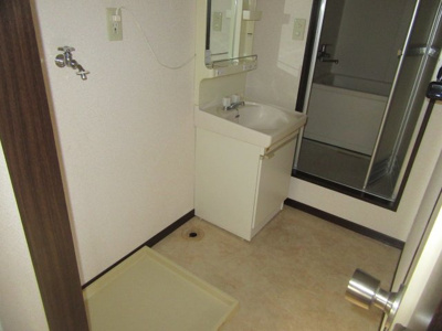 【設備】 | シティハウスA棟 | 室内洗濯機置き場