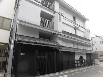 プラネシア烏丸御池の外観