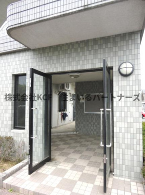 【エントランス】 | サンライズ大善寺 | ゆとりのあるエントランスです