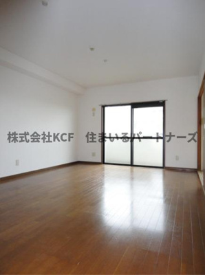 【居間・リビング】 | サンライズ大善寺 | ゆったりとしたリビングです