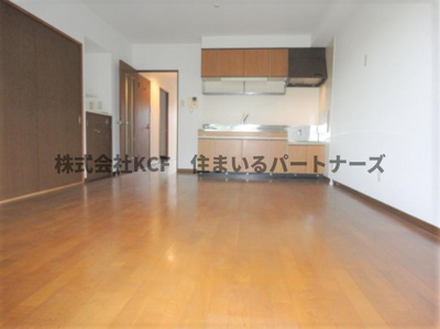 【居間・リビング】 | サンライズ大善寺 | おしゃれな居間です