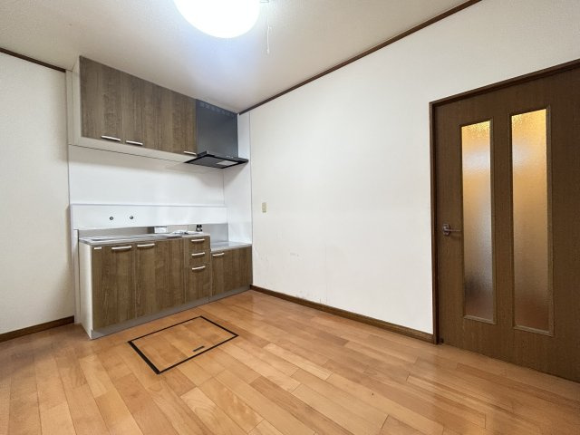 エントピアシャトルのトイレ|落ち着いたトイレです