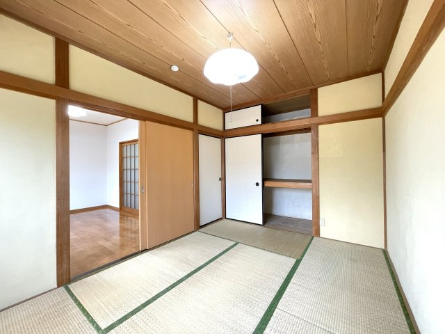 エントピアシャトルの洋室