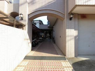 【エントランス】