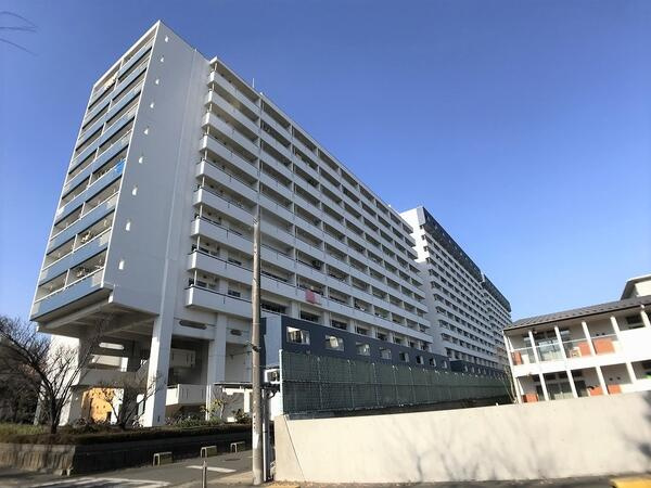 川崎河原町分譲共同ビル１5号棟　（川崎市幸区河原町）の外観|外観です　川崎河原町分譲共同ビル１５号棟　メゾネットタイプ　2LDK+WIC+デスクスペース　西向き　眺望良好　新規内装フルリフォーム済　昭和50年10月築　全居室約6帖以上　　